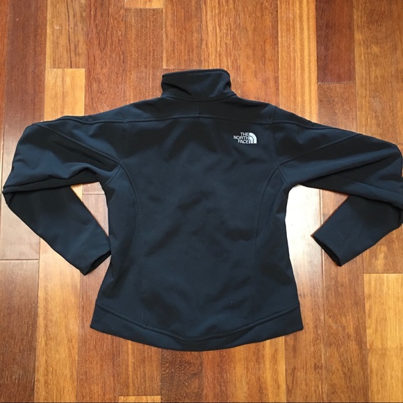 North Face Shell Jacket - Picture 3 of 3